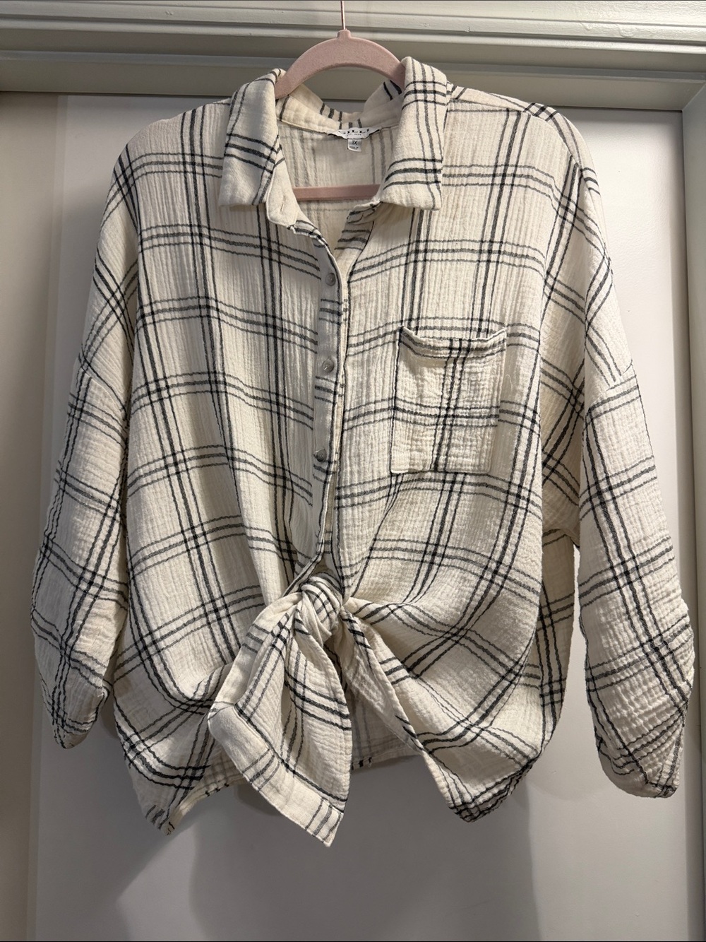 Gilli Cream and Black Plaid Button-Front Shirt with Front Tie 1X